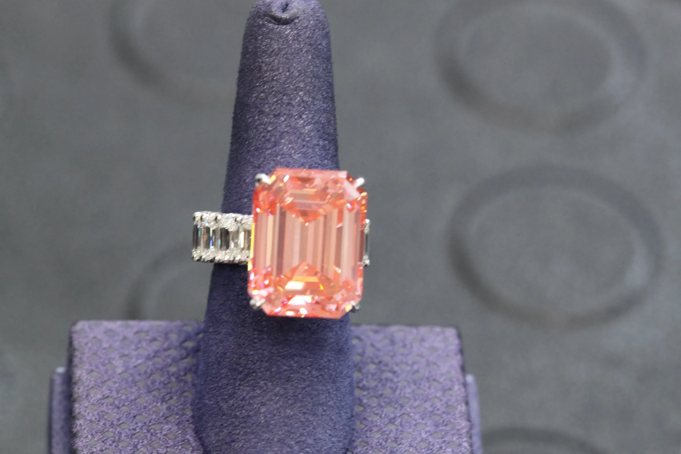 Emery 28 Carat Fancy Vivid Pink VVS2 Emerald Cut Diamond Engagement Ring in 18k White Gold