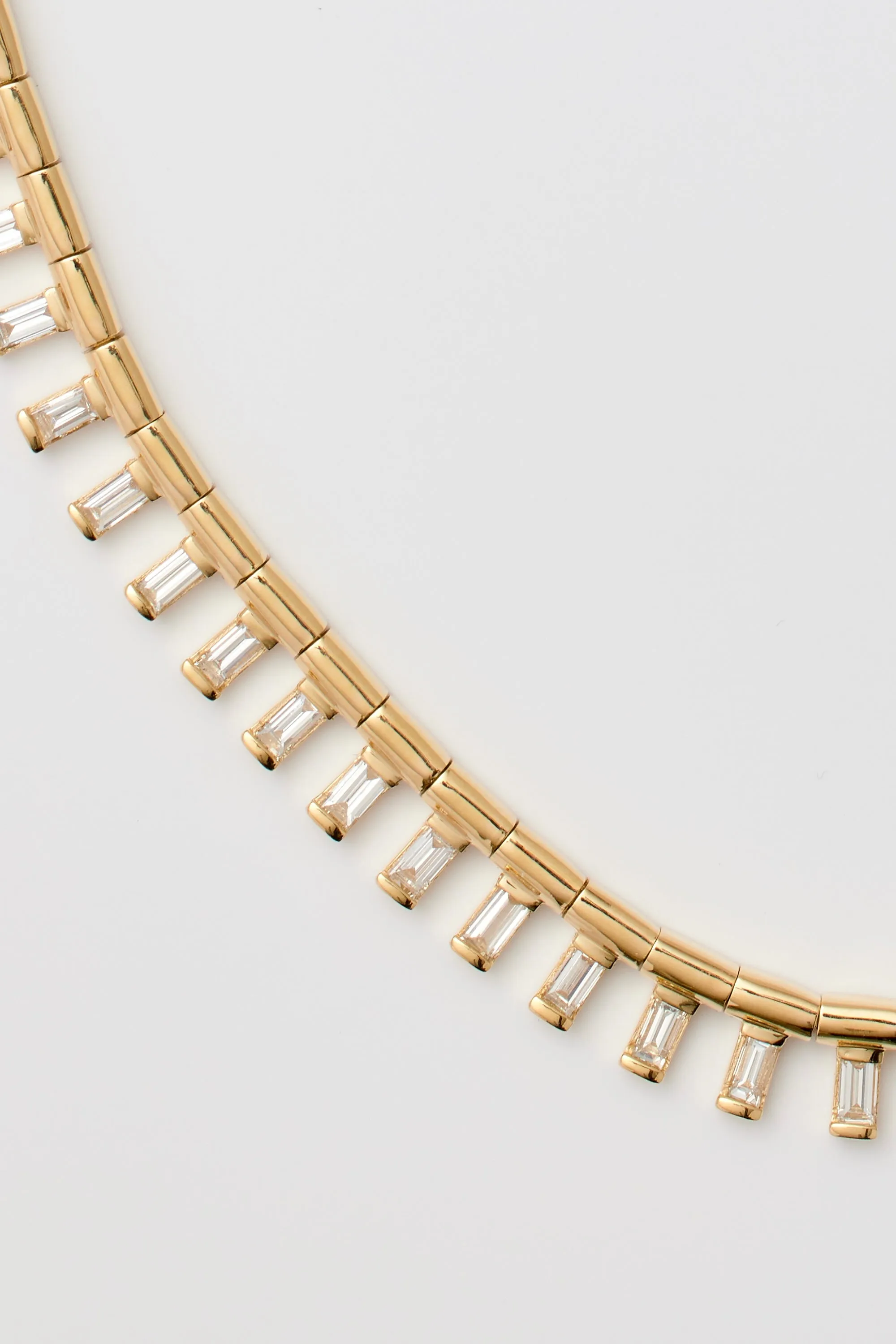 SERPENT CHAIN BAGUETTE DIAMOND NECKLACE